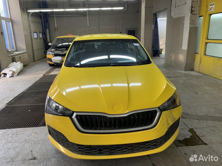 Оклейка автомобили пленкой такси