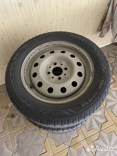 Nokian Tyres Nordman SX2 185/60 R14