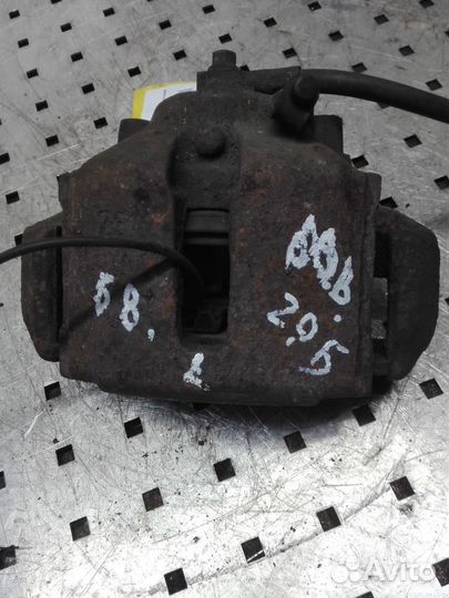 Суппорт передний левый Opel Omega