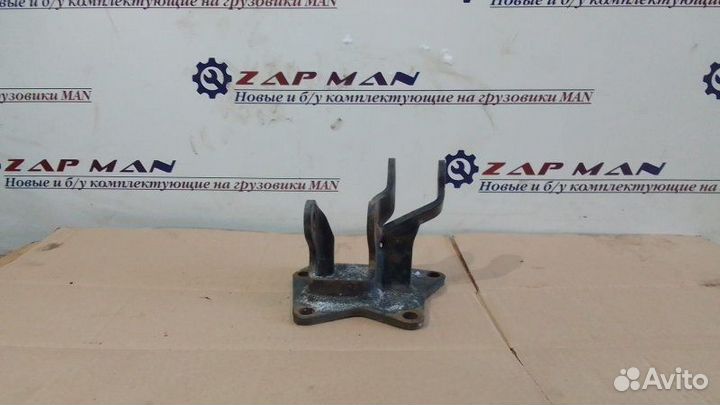 Кронштейн торсиона правый Man Tga