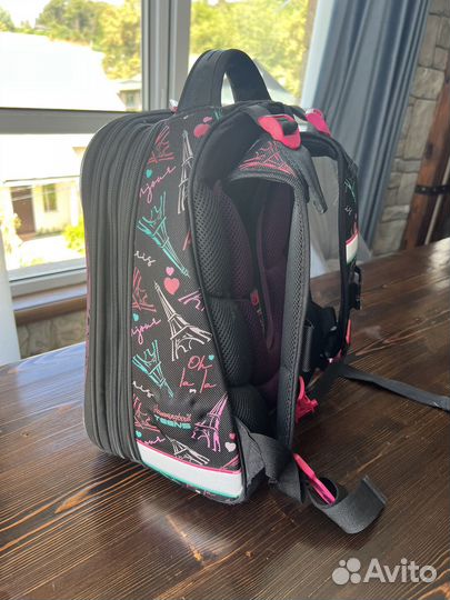 Рюкзак школьный Hummingbird