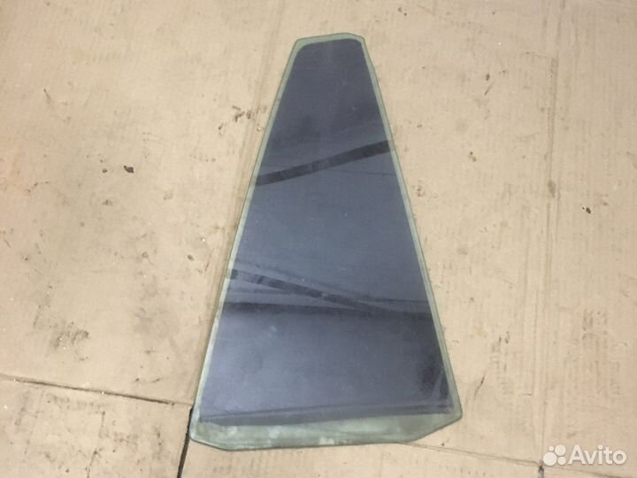 Стекло боковое Toyota RAV4 (2646)