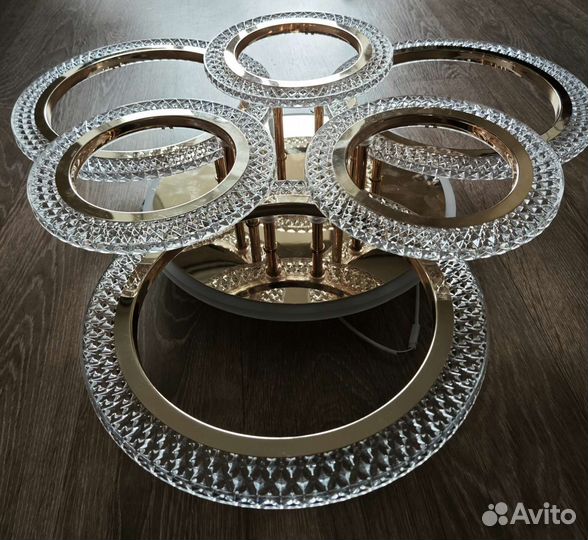 Люстра потолочная светодиодная с пультом