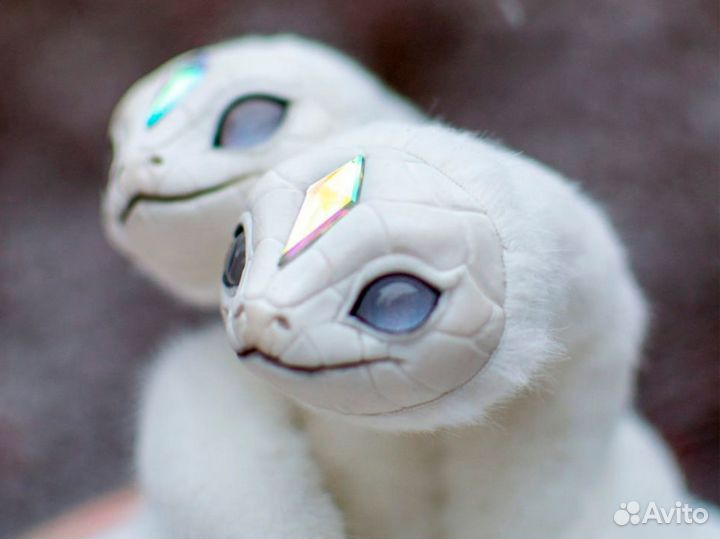 Игрушки ручной работы Белоснежная змейка