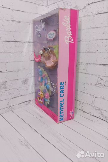 Kennel Care Barbie 2001 China