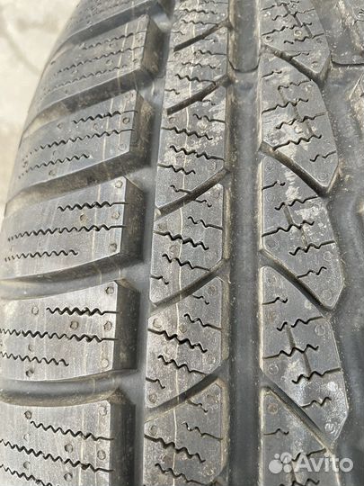 Continental VancoWinterContact 215/60 R17C