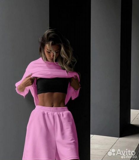 Костюм женский