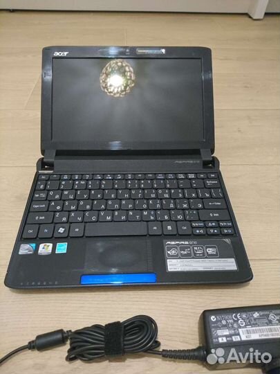 Acer aspire one