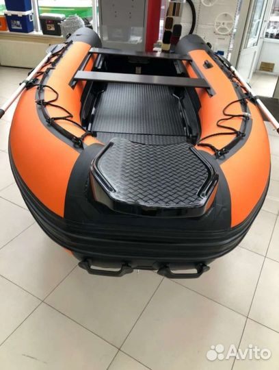 Лодка риб навигатор 380R PRO