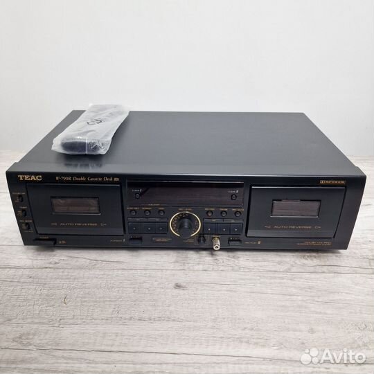 Дека кассетная Teac W790R