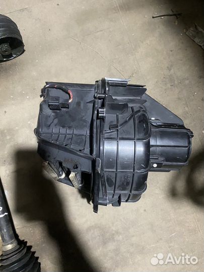 BMW 5 f10 корпус печка