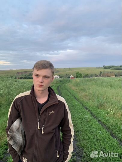 Придумаю текст песни,мелодию,аранжировку