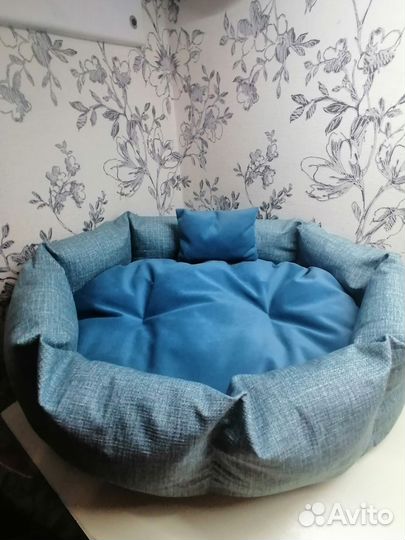 Лежанка для кошек и собачек