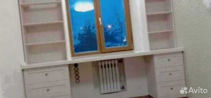 Рабочая зона у окна