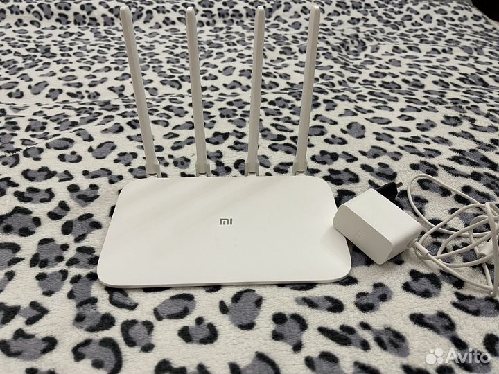 Wi-Fi роутер Xiaomi Mi Router 4A Giga Version