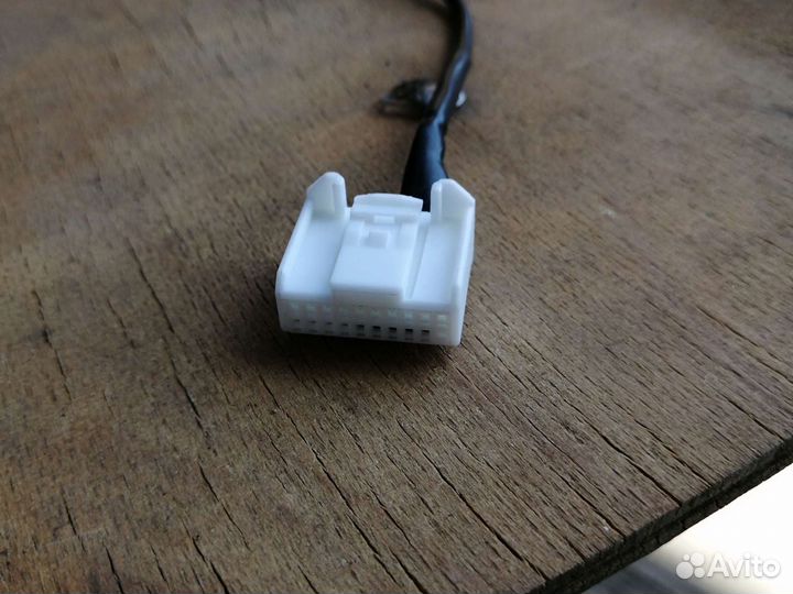 Кабель AUX Toyota