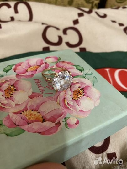 Продам либо обмен на цыпочку либо на серёжки