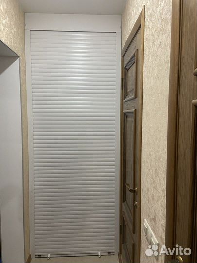 Шкаф с рольставнями на балкон по вашему эскизу