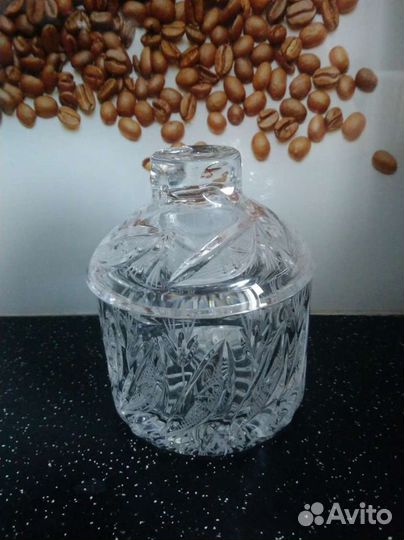 8. Сахарница хрустальная с крышкой, винтаж, СССР