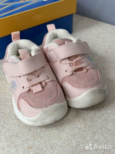 Кроссовки для девочки капитошка