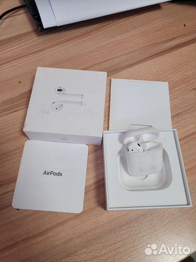 Airpods 1