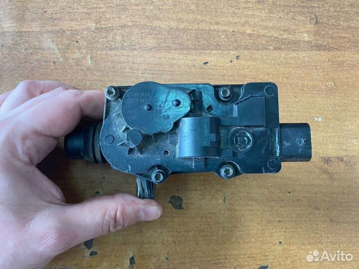 Клапан отопителя Mercedes W222