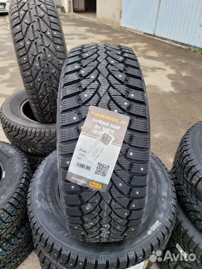 Pirelli Formula Ice 215/60 R16 99T