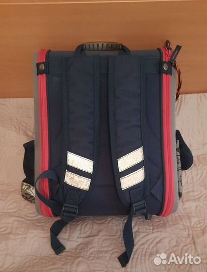 Портфель школьный