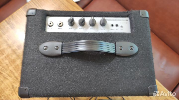 Басовый комбоусилитель Warwick BC 10