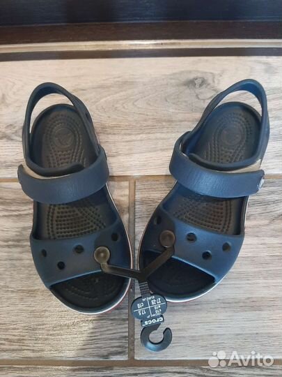 Сандалии crocs c 10, с 11
