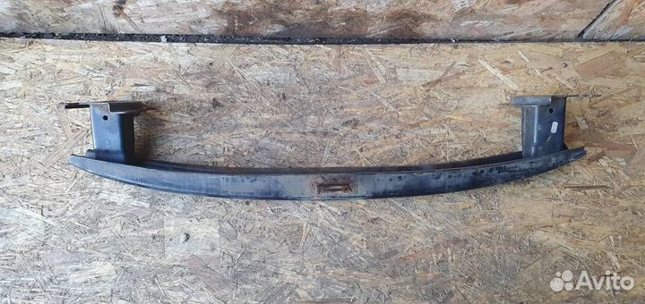 Усилитель переднего бампера Volkswagen Golf V 200