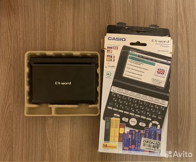 Электронный переводчик Casio EW-R3000E