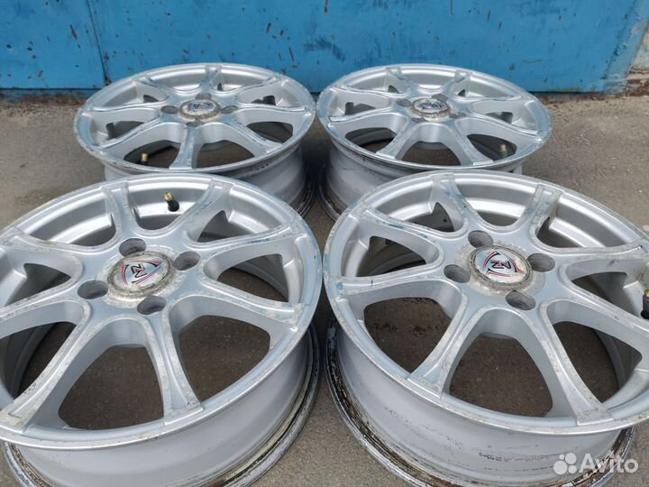 NZ R14 4x98 Et35