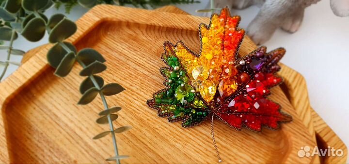 Брошь ручной работы