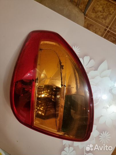 Задний правый фонарь Suzuki SX4