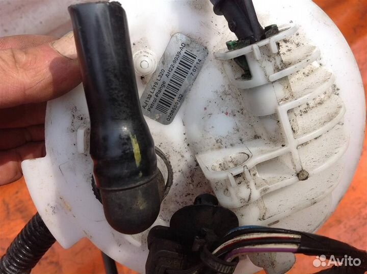 Насос топливный в сборе с колбой Land Rover range