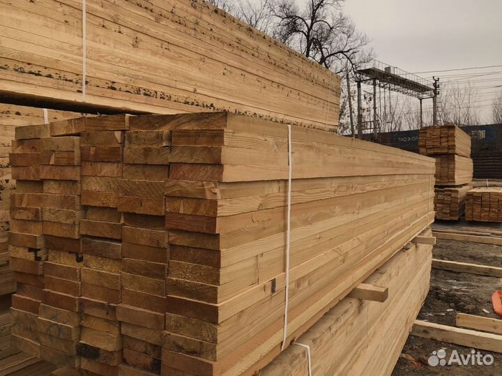 Строительство с лиственничными досками