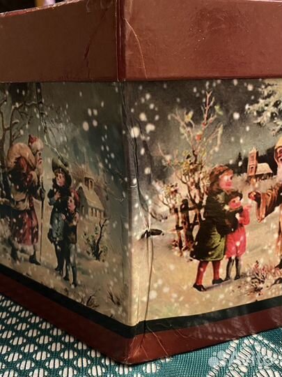 Новогодние шары на ёлку