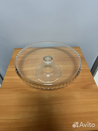 Блюдо на ножке