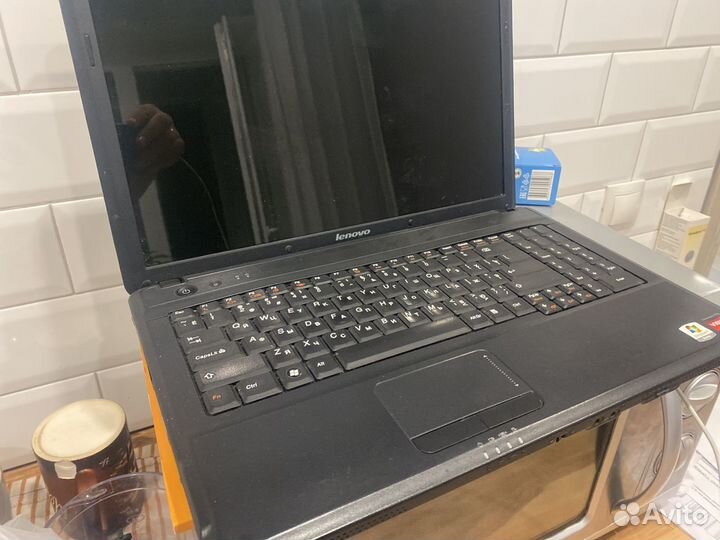 Lenovo g555