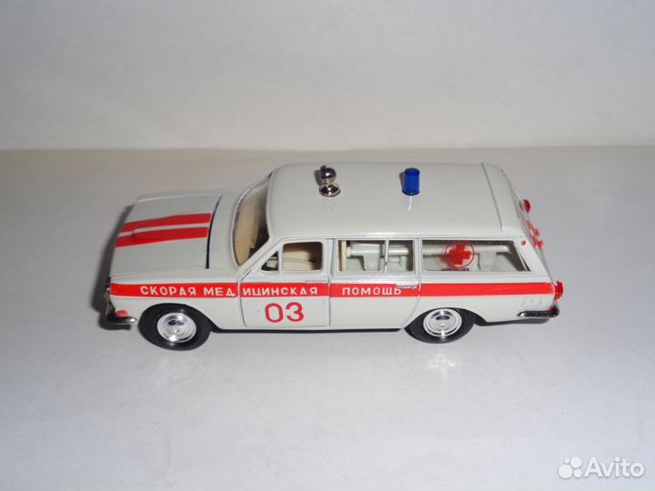 Газ-2402 Волга скорая помощь модель 1:43