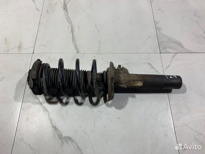 Амортизатор передний Skoda Octavia A5 RS