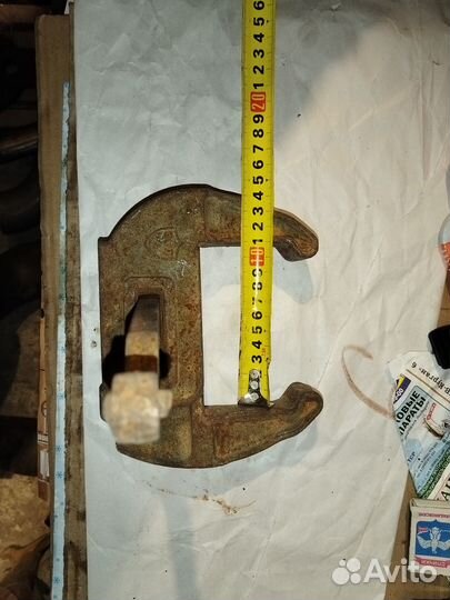 Замок клиновой