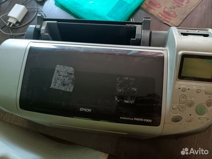 Цветной лазерный принтер epson