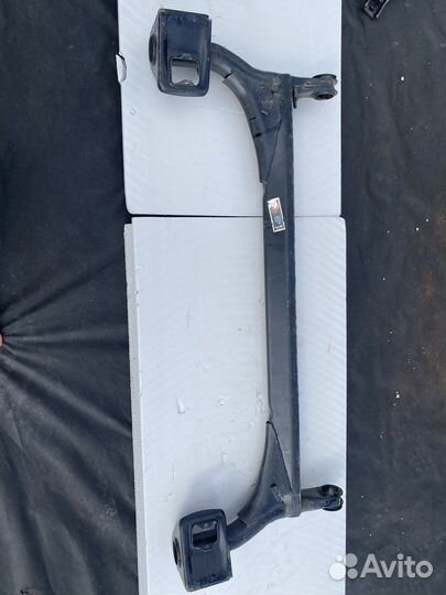 Балки,подрамники,мосты б/у на Ваз,Нисан и т.д