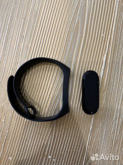 Часы xiaomi mi band 4