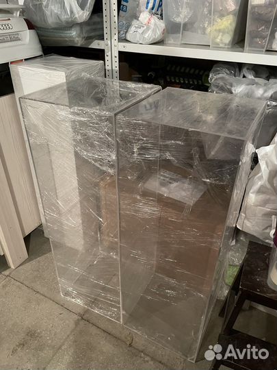 Колонна из оргстекла