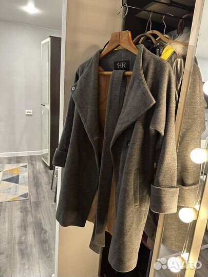 Пальто женское 42 44