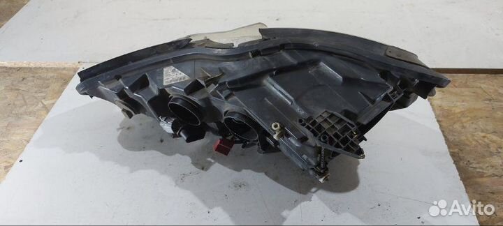 Фара ксеноновая передняя правая Audi A6 C7