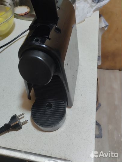 Кофемашина Nespresso essenza mini